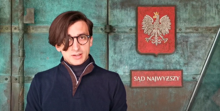 Aktywista objaśnia w krótkim wideo jak przejść legitymowanie przez policję